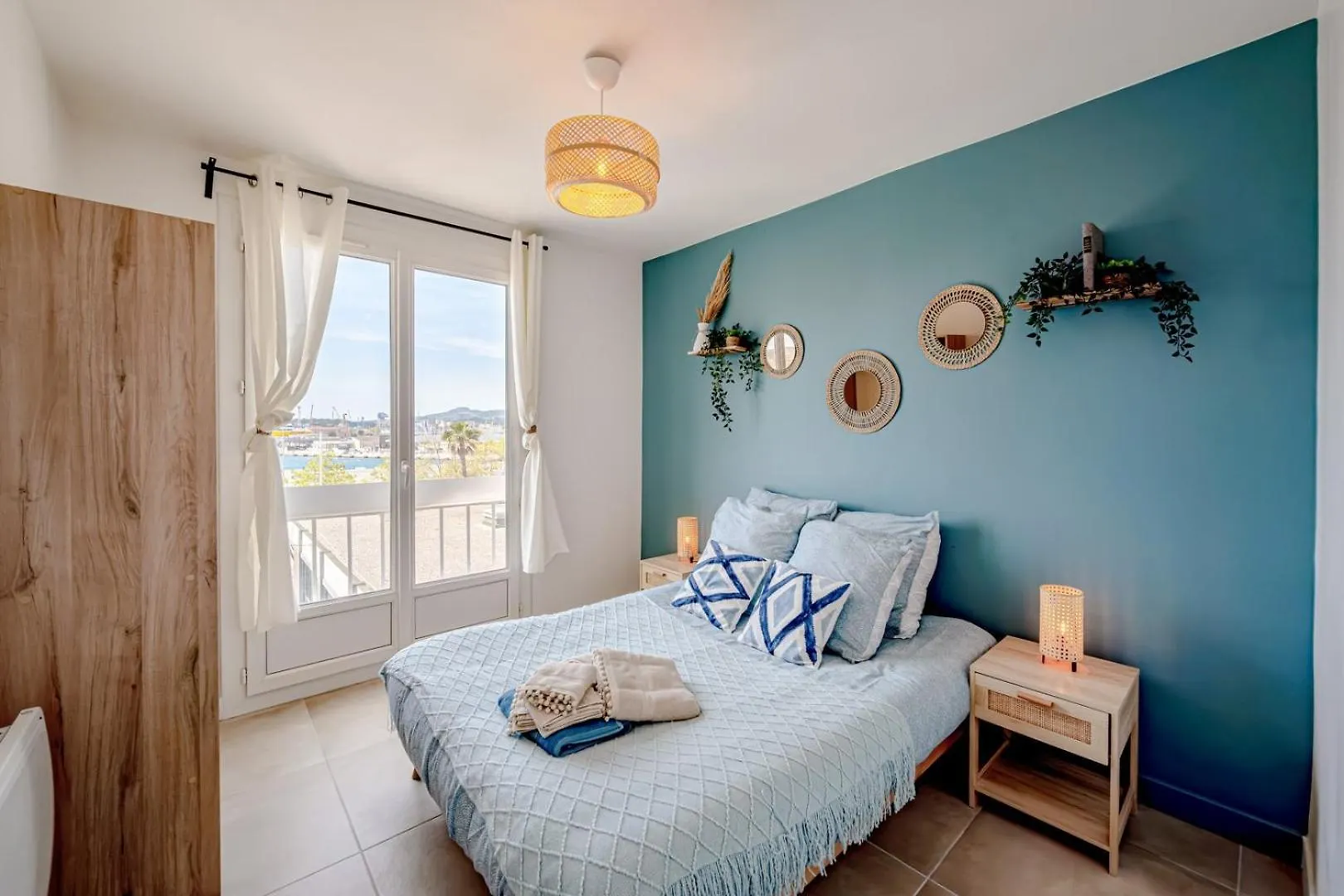 Air-Conditioned Apartment - Sea View Port Toulon